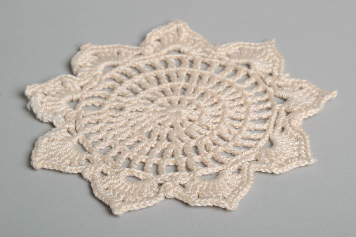 Napperon original fait main Déco maison Cadeau femme dentelle tricot crochet photo 5