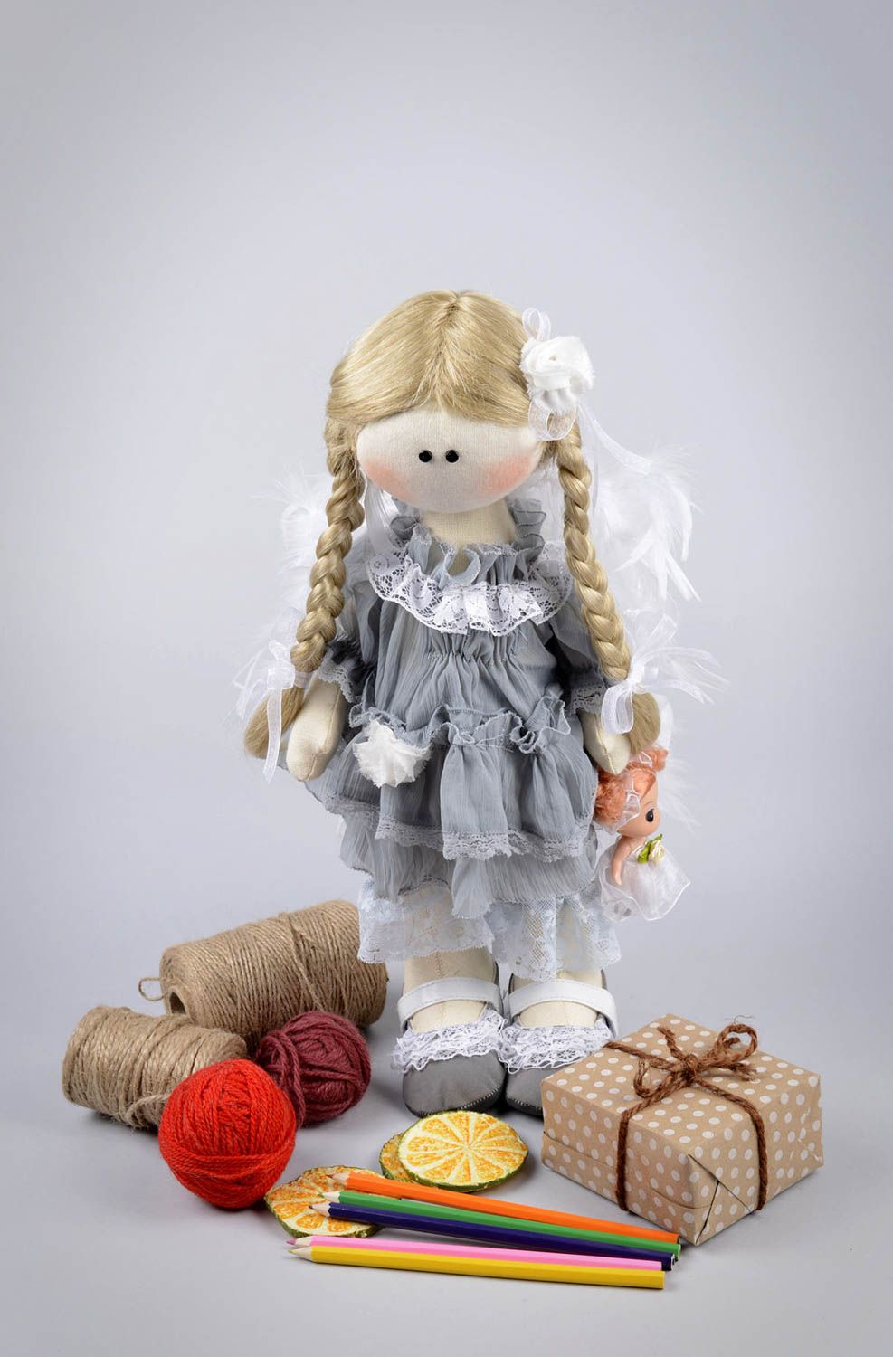Красивая тканевая кукла ручной работы кукла для интерьера коллекционная кукла фото 5