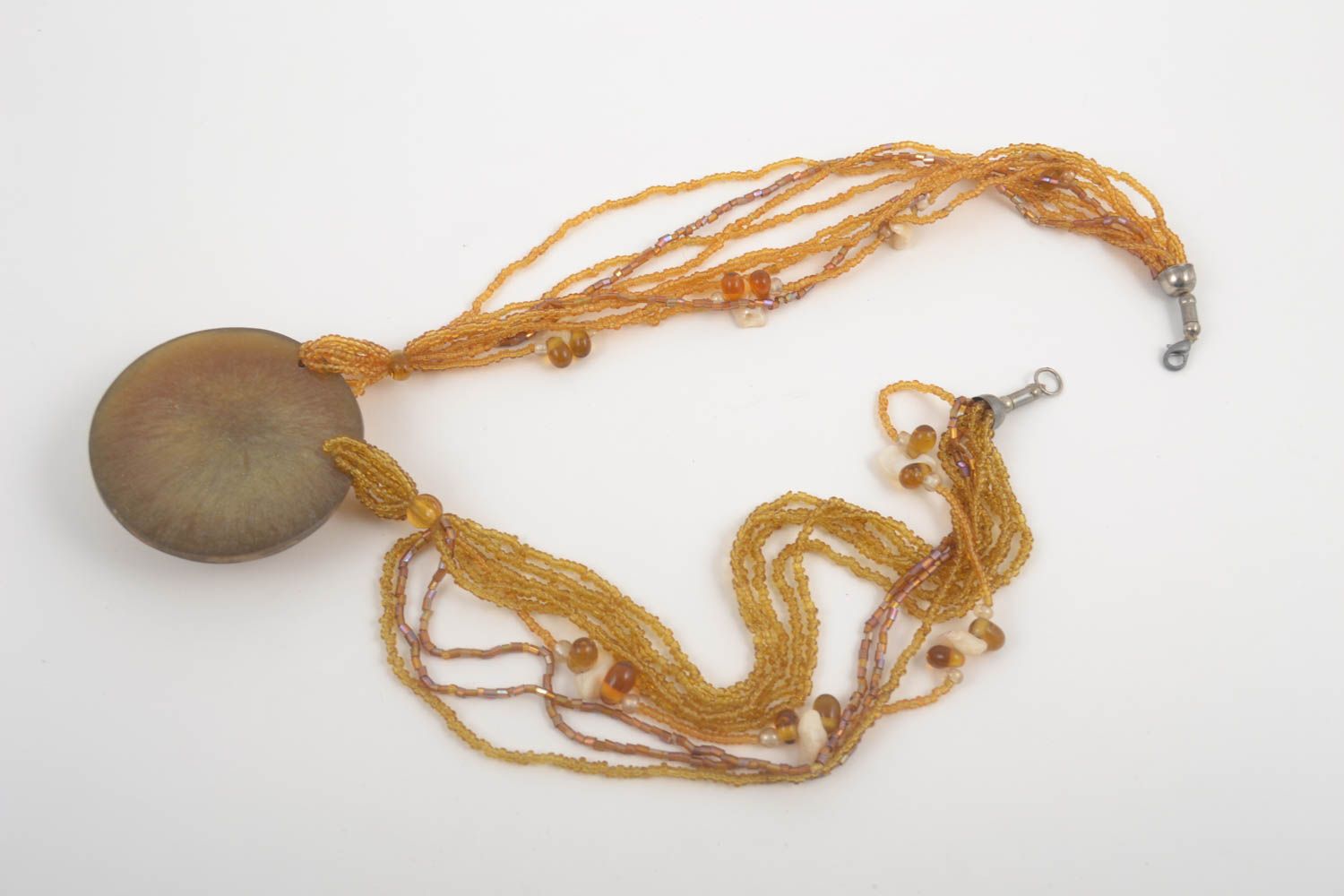 Collier pendentif Bijou fait main os de yack perles de rocaille Accessoire femme photo 3