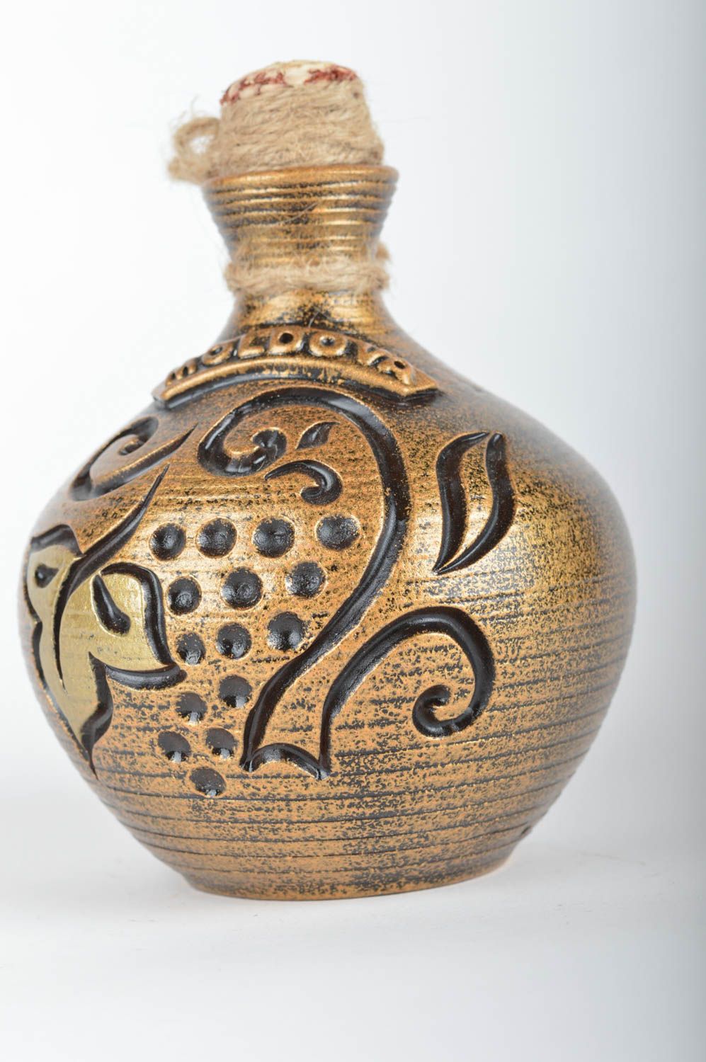 10 oz wine pitcher in golden color in ball shape with hand-carved pattern 0,7 lb photo 2