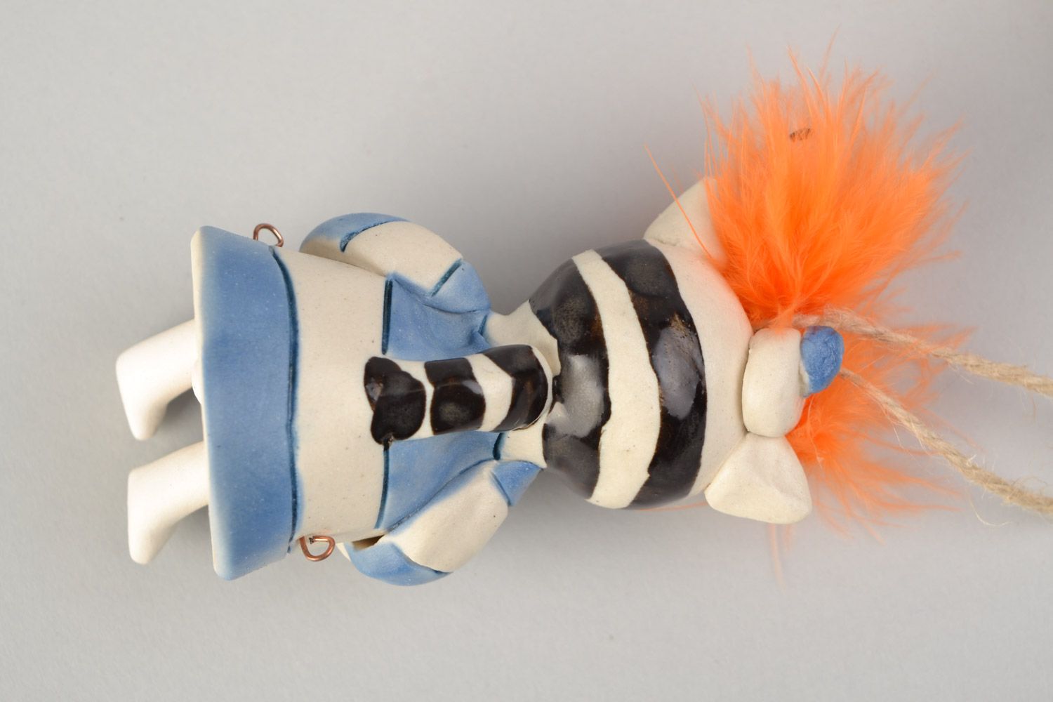 Campana de cerámica hecha a mano divertida gato con pez foto 4