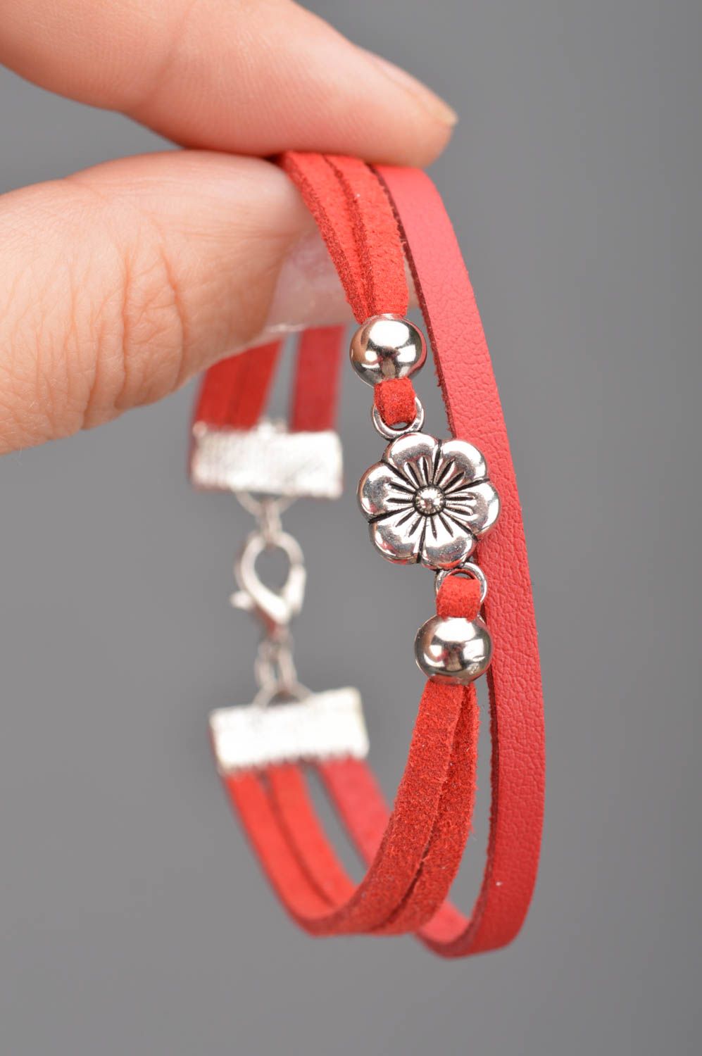 Handmade thin red genuine leather wrist bracelet with suede cord and insert photo 2