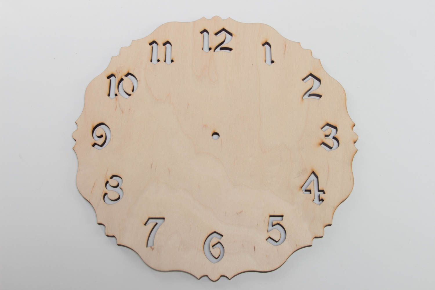 Forme en bois brut pour créer l'horloge faite main à peindre et décorer photo 2
