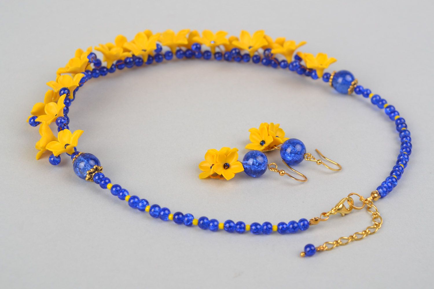 Handmade polymer clay jewelry set blue and yellow floral earrings and necklace  photo 4