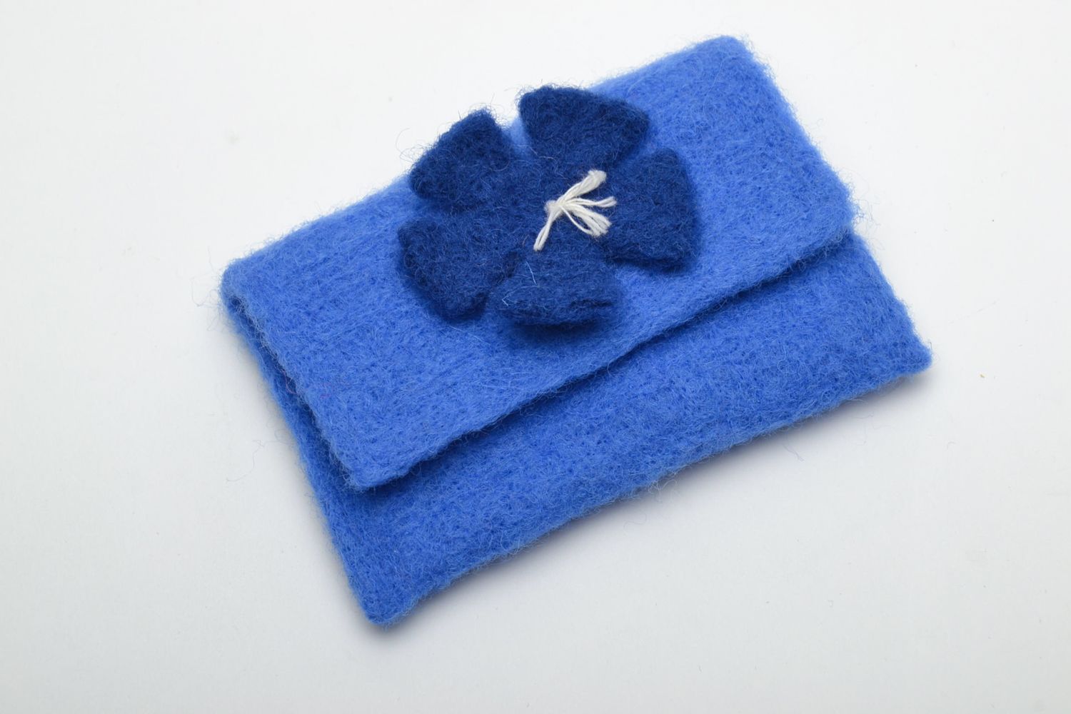 Porte-monnaie en laine avec fleur fait main bleu photo 2