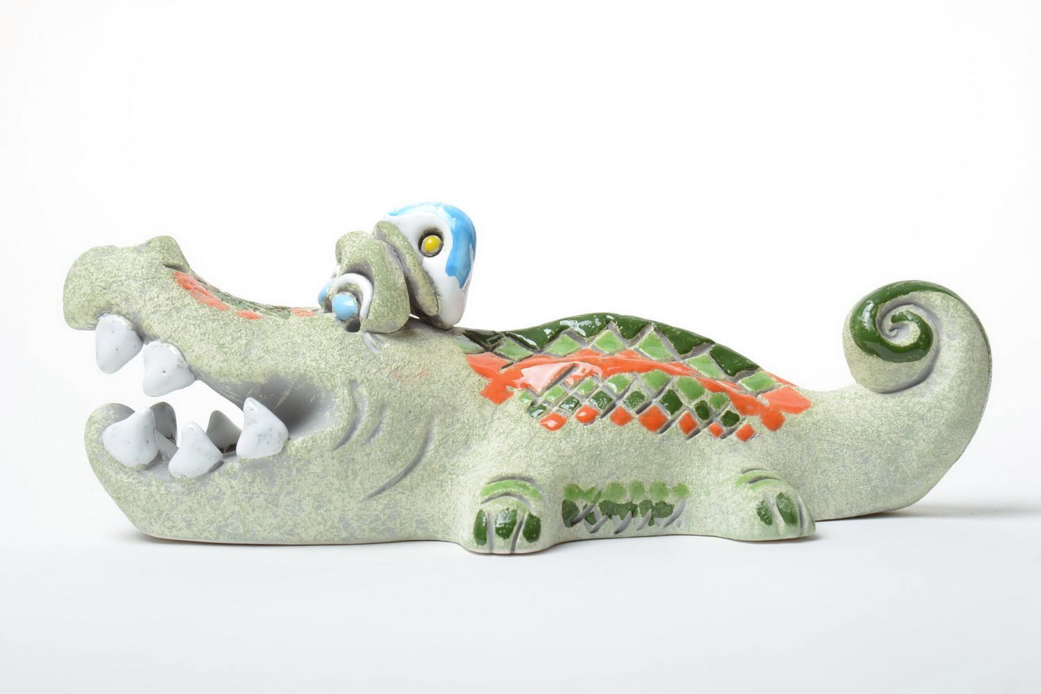 Bunte Keramik Sparbüchse Alligator mit Pigmenten Bemalung Künstler Handarbeit foto 4
