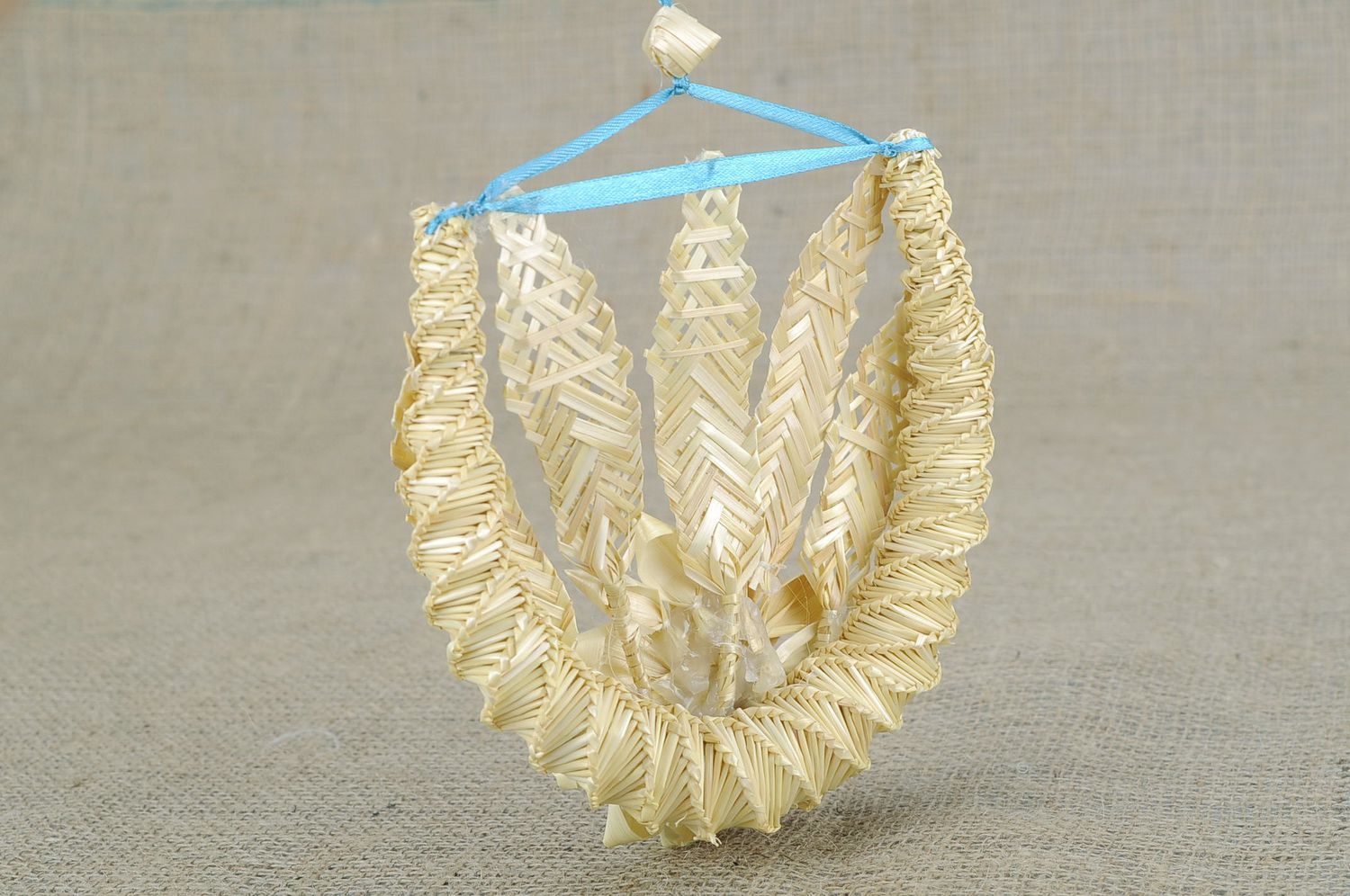 Straw charm for well-being photo 4