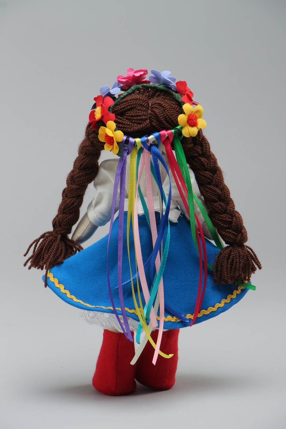 Schöne künstlerische Puppe aus Textil im Nationaltracht aus Baumwolle handmade foto 4