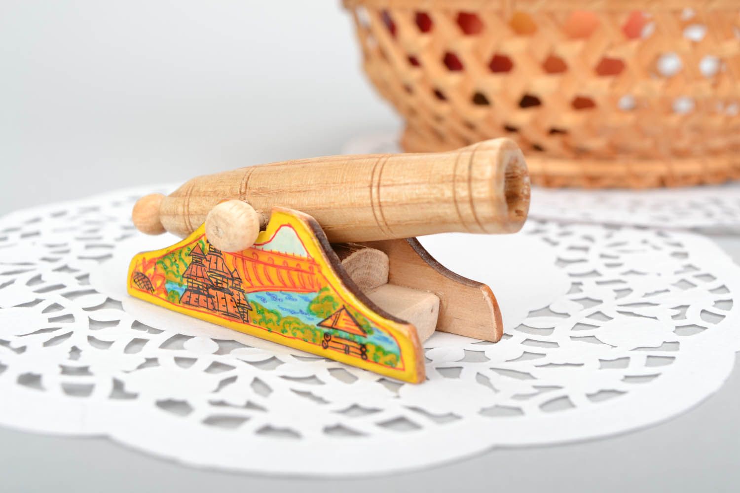 Brinquedo para meninos feito de madeira pintado à mão Canhão foto 1
