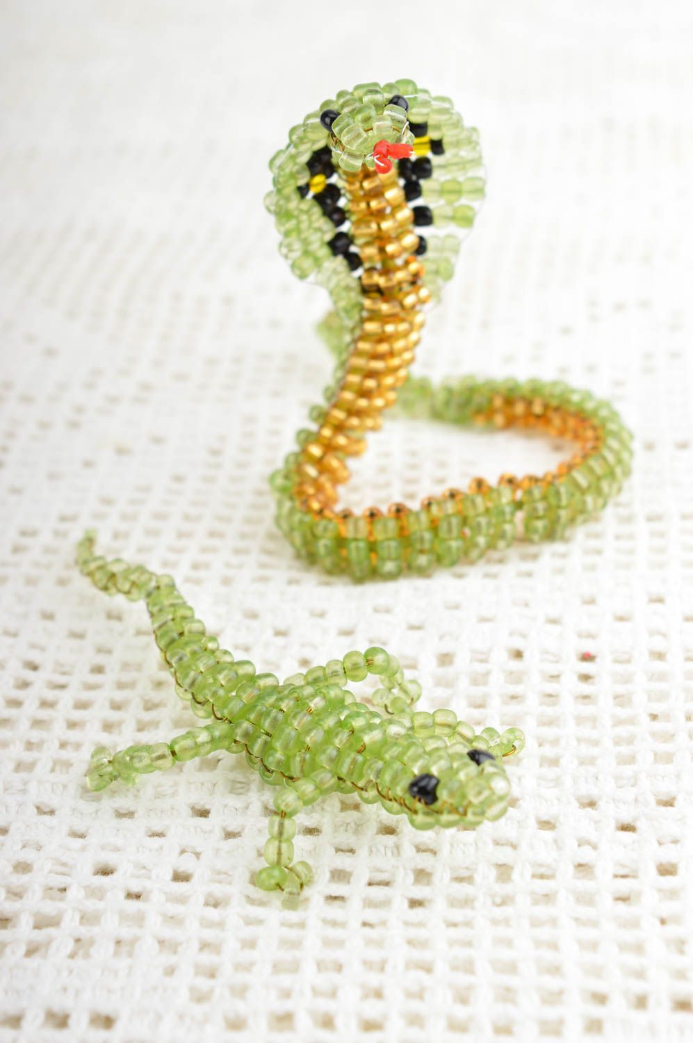 Статуэтки из бисера ручной работы ящерица змея из бисера фигурки из бисера 2 шт фото 1