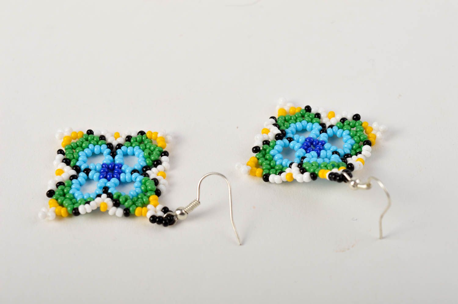 Handmade tender earrings massive bright earrings beaded jewelry for gift photo 2
