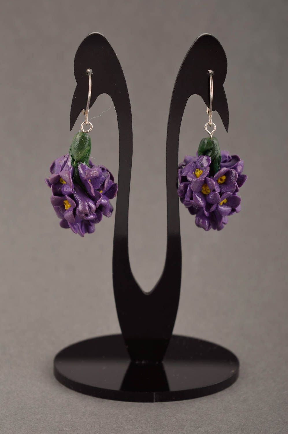 Серьги с цветами украшение ручной работы серьги из полимерной глины фиолетовые фото 1