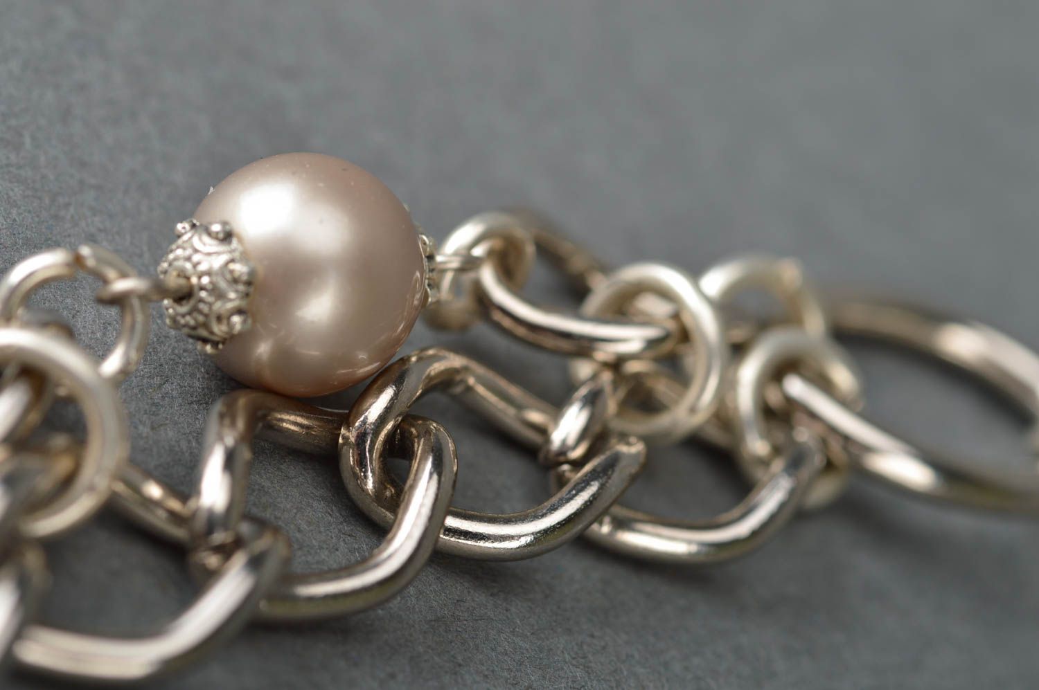 Handmade Metall Halskette mit Perlen originell stilvoll elegant für Mädchen  foto 4