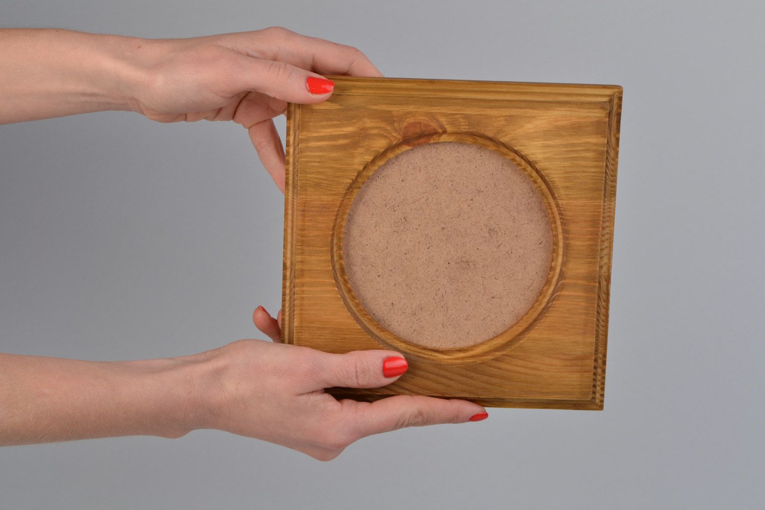 Cadre photo carré en bois de pin fait main petit couvert de brou de noix photo 2