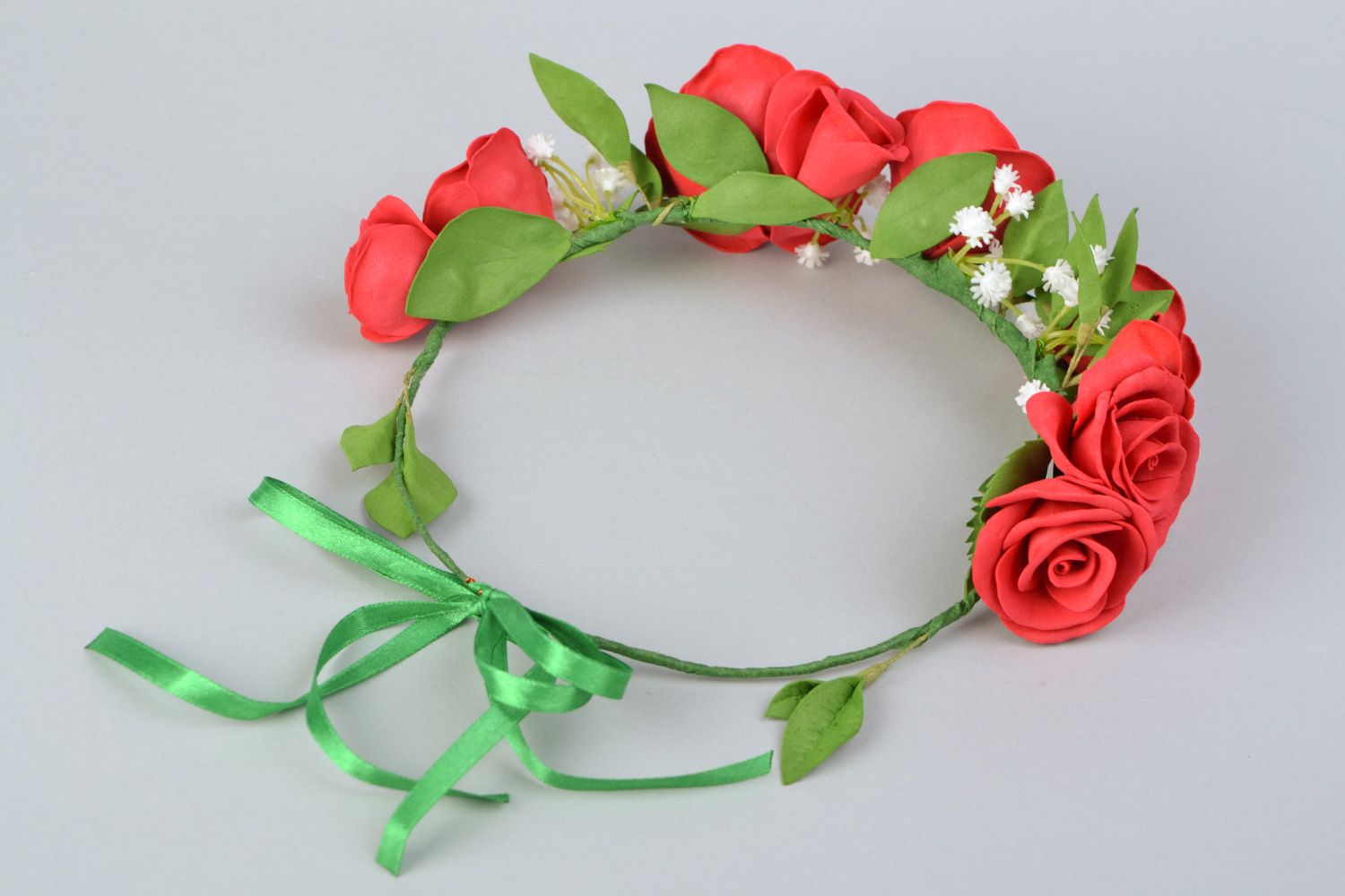 Couronne de fleurs de mariage en roses rouges faite main avec ruban de satin photo 5