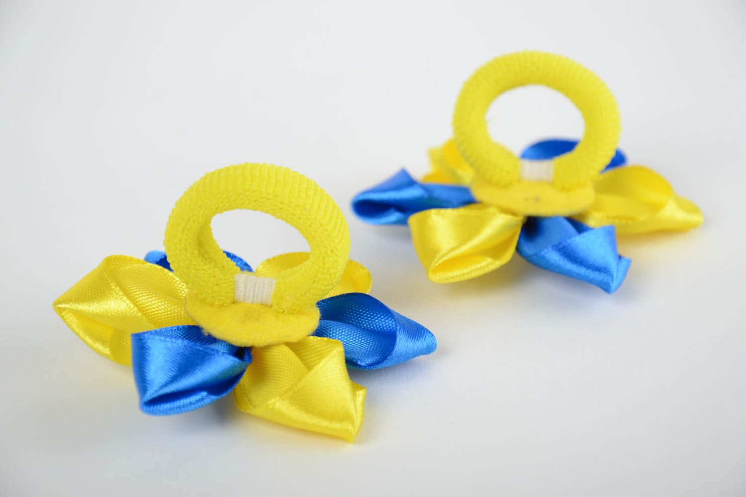 Children's handmade textile kanzashi hair ties set 2 pieces yellow and blue photo 3