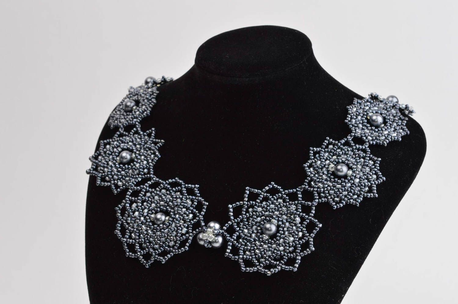 Ожерелье из бисера украшение ручной работы колье из бисера и бусин плетеное фото 1