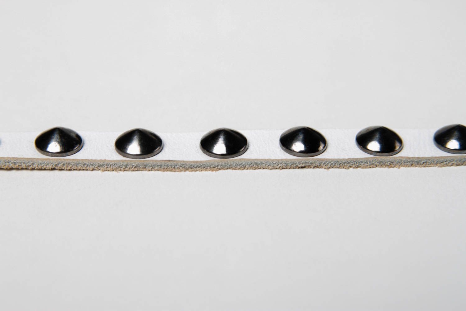 Bracelet cuir Bijou fait main blanc fin avec métal Accessoires design cadeau photo 5