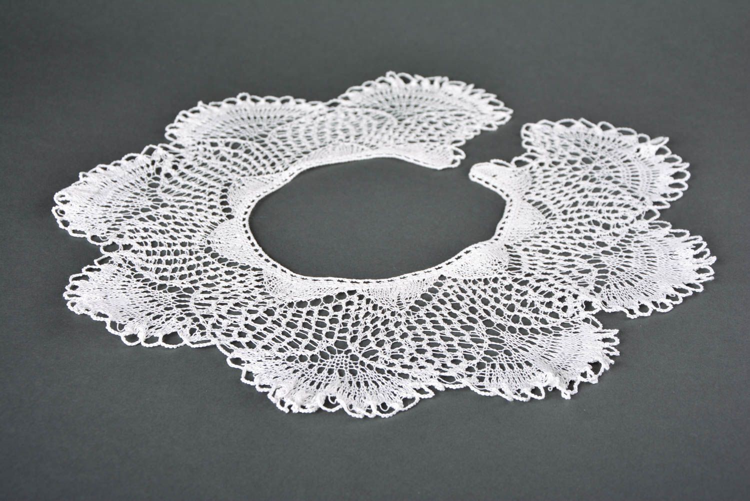 Handmade openwork collar crocheted feminine collar white elegant accessory photo 4