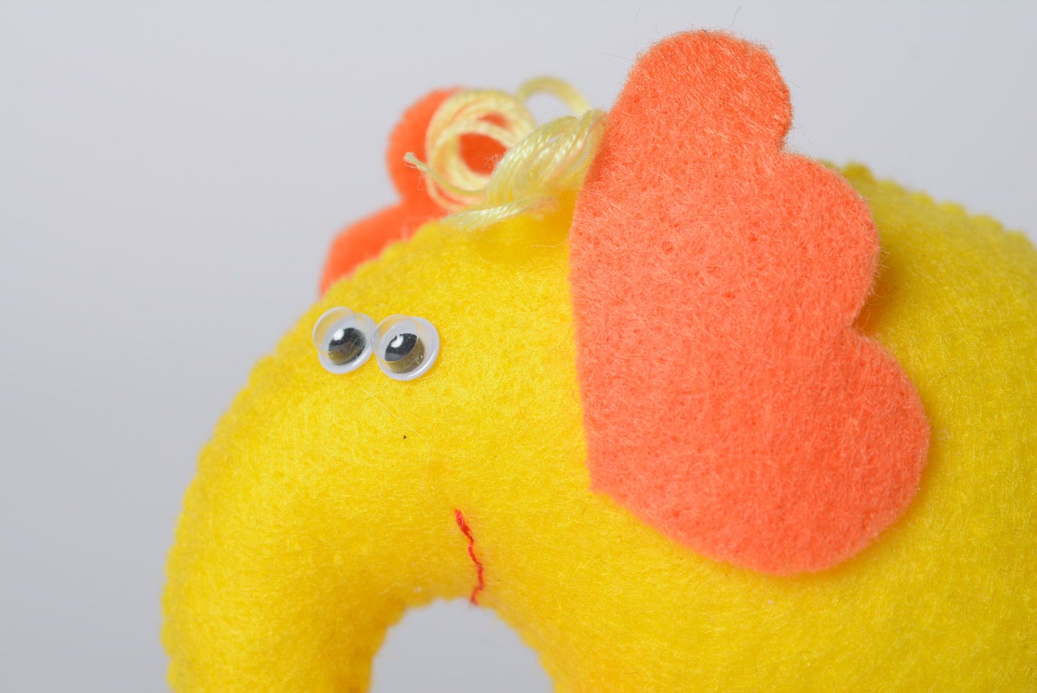 Cadeau pour enfant jouet mou fait main éléphant jaune en feutre amusant photo 2