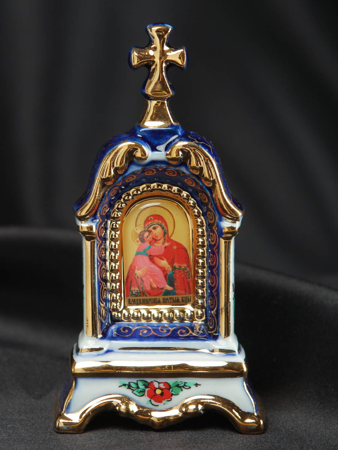 Киот с гжельской росписью Богородица Владимирская фото 5