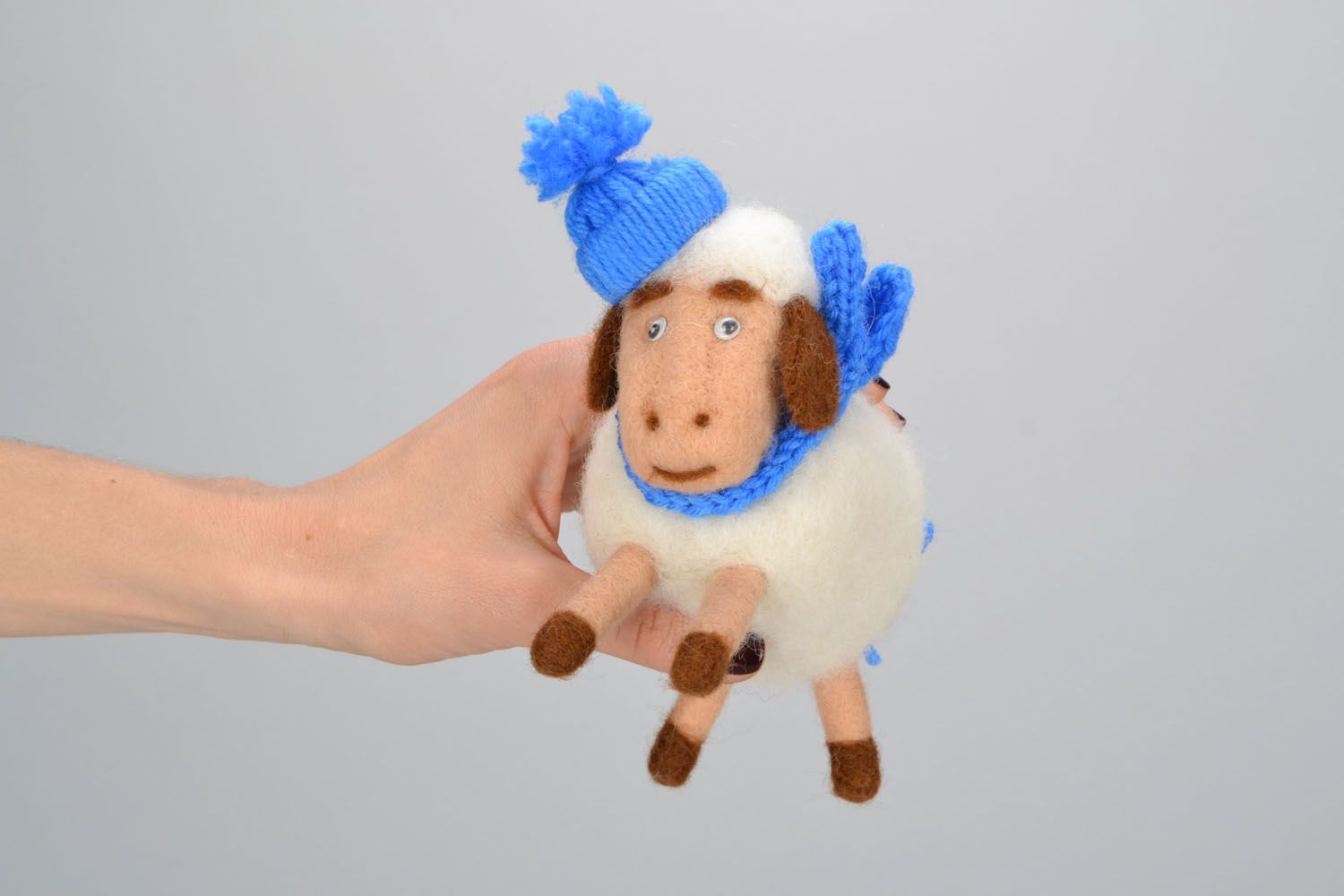 Small sheep wool toy photo 2