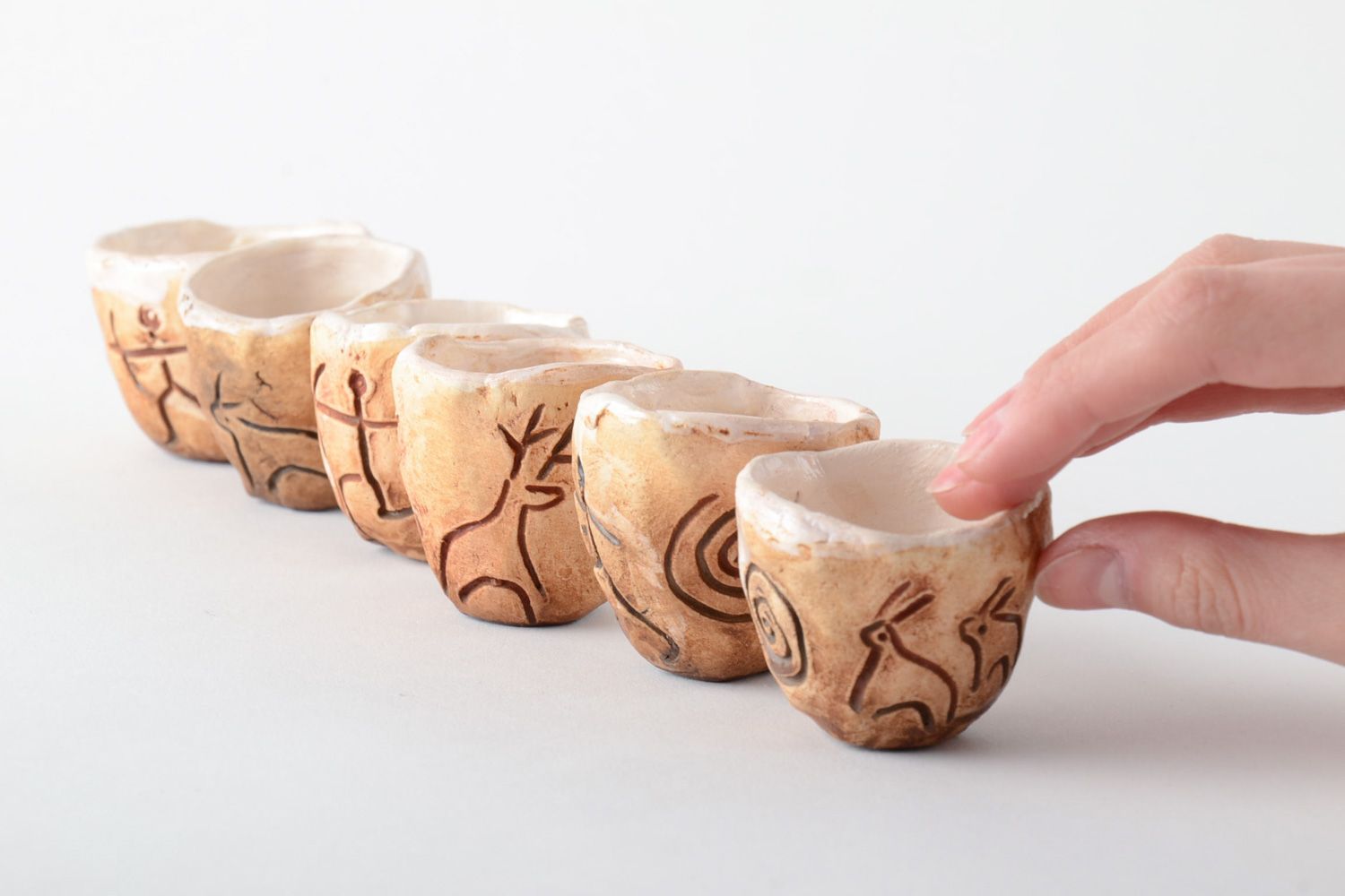 Petits verres en argile de poterie faits main couverts de glaçure 6 pièces photo 5