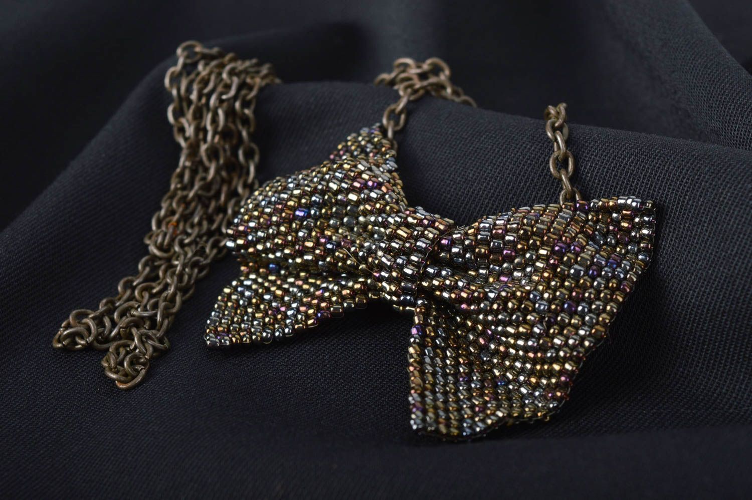 Halskette Frauen handmade Rocailles Kette Damen Collier Halskette Damen Fliege foto 1
