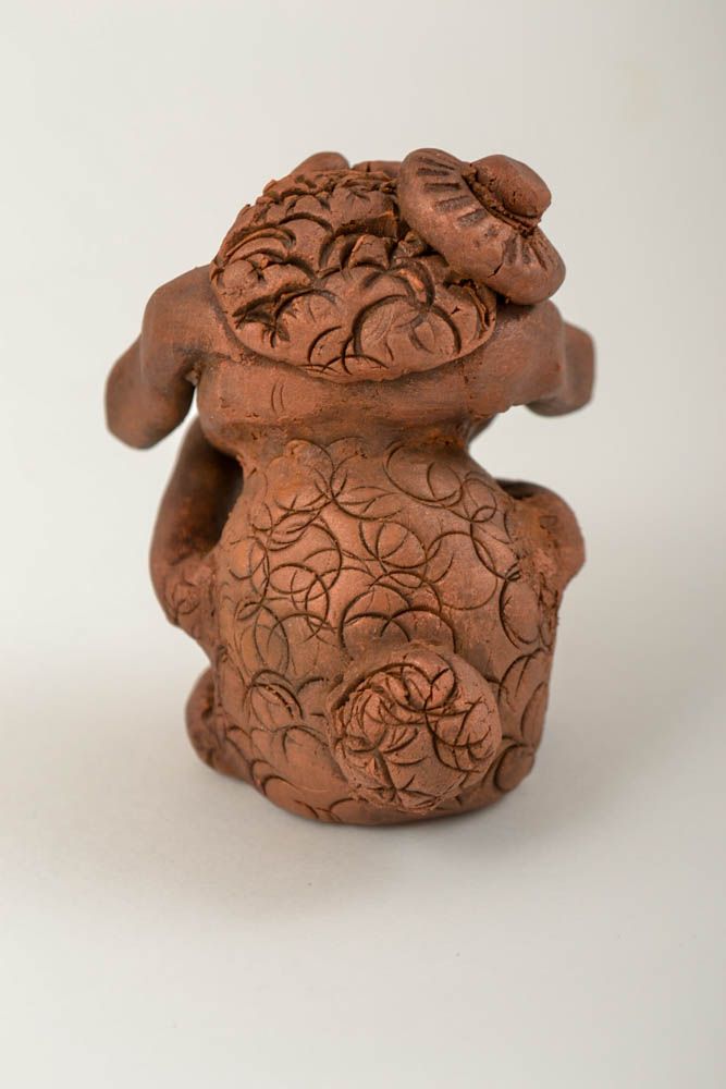Фигурка из глины ручная работа подарок статуэтка из глины в виде барашка фото 4