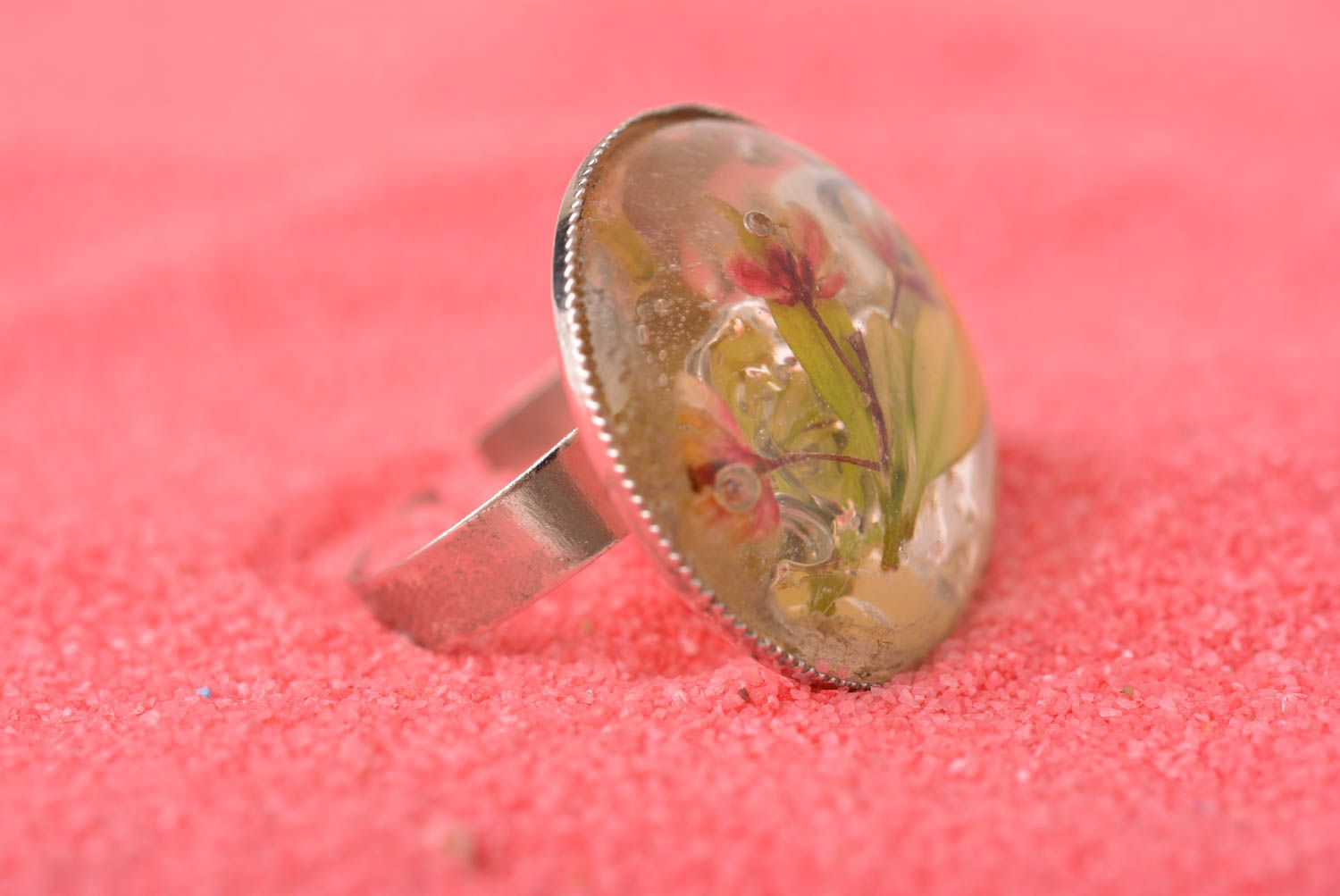 Кольцо ручной работы кольцо из эпоксидной смолы женское кольцо с растениями фото 1