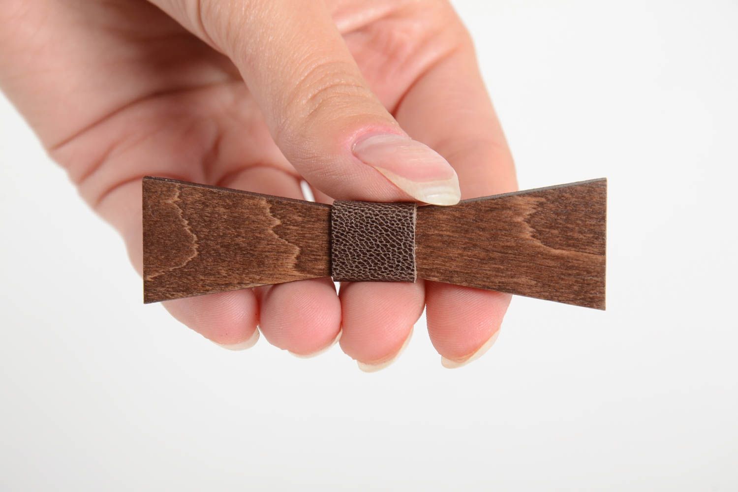 Handmade unusual wooden brooch stylish designer bow tie male accessory photo 2