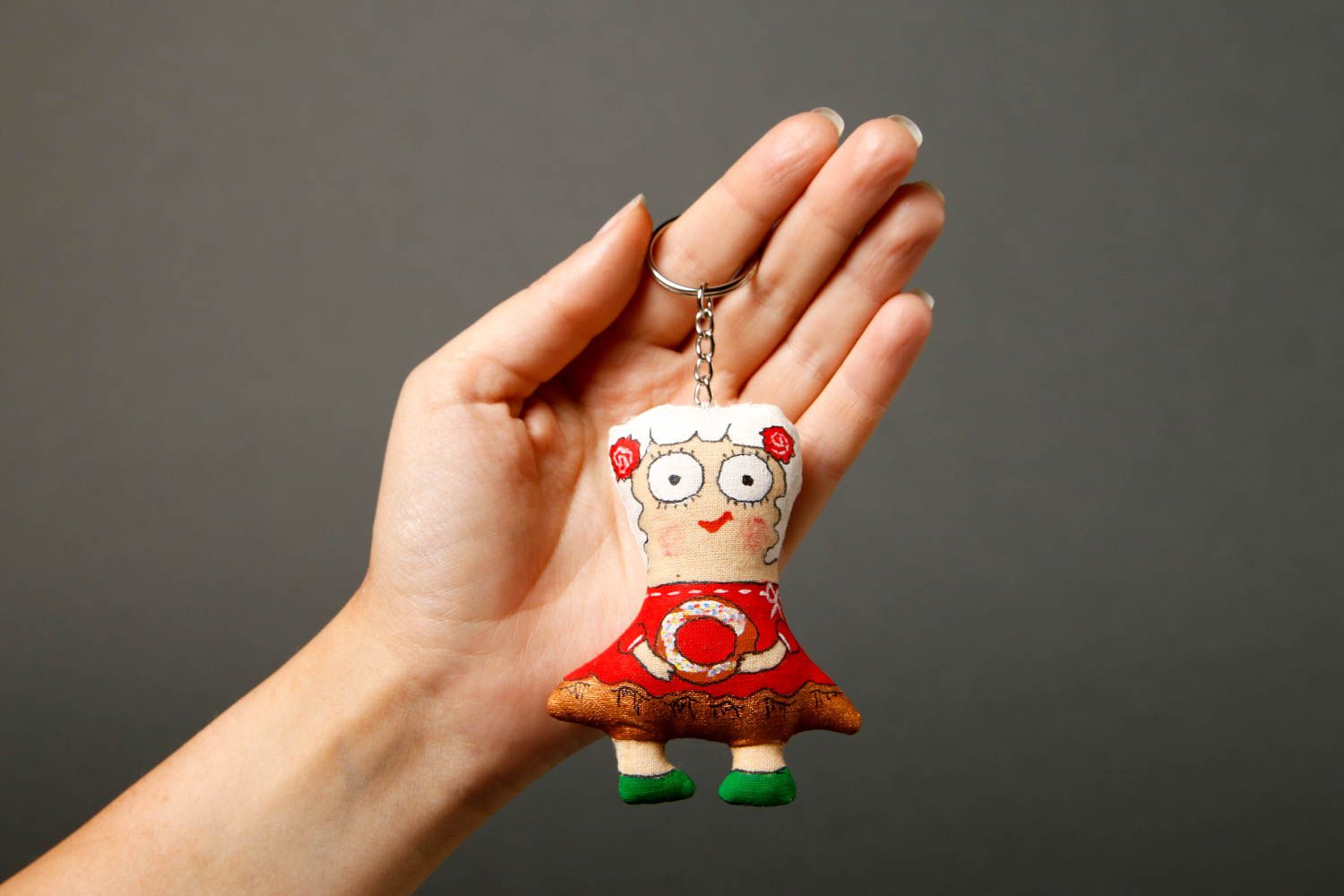 Handmade Schlüsselanhänger Puppe im Kleid Schlüssel Schmuck Anhänger für Handy  foto 2