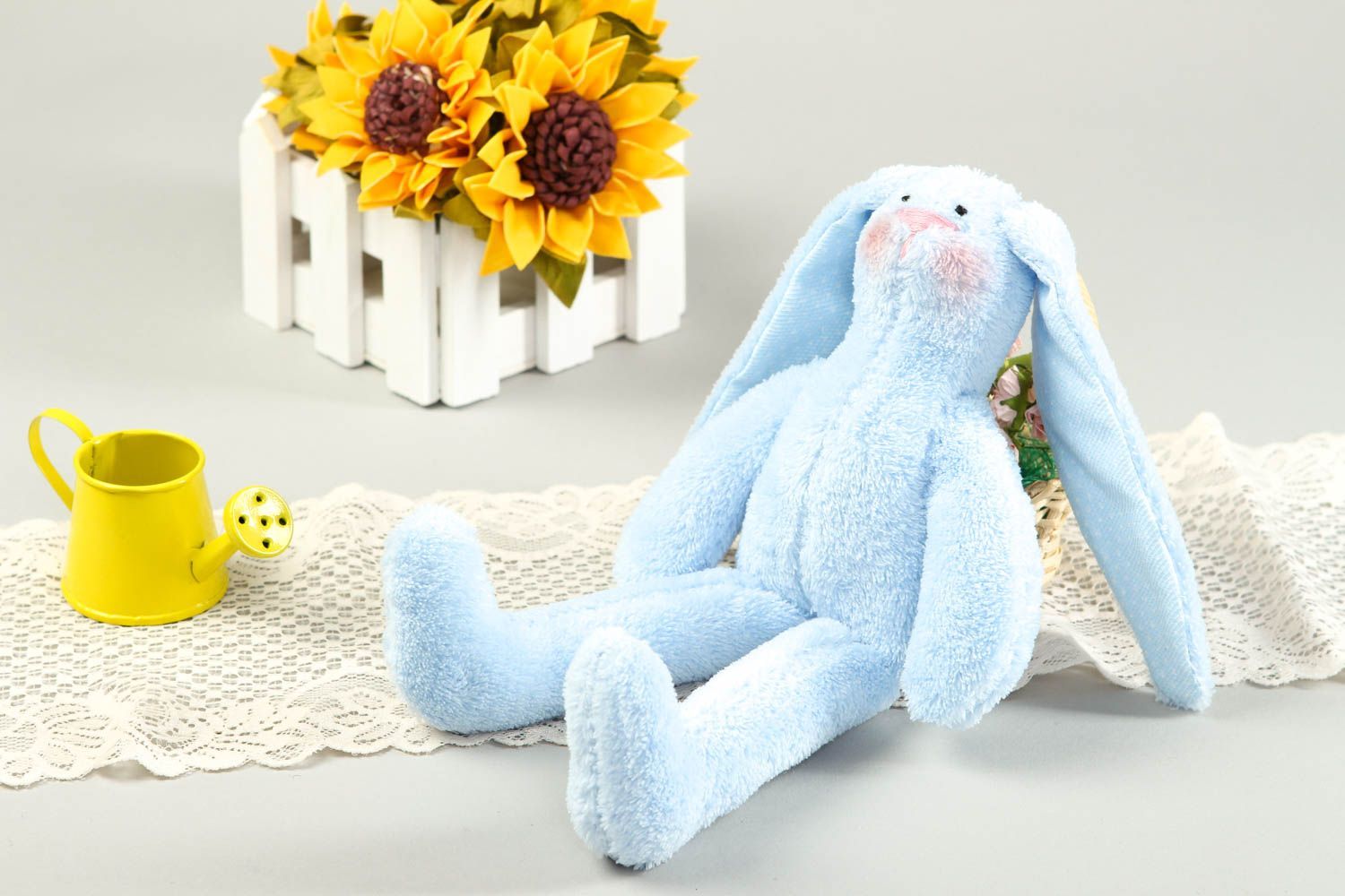 Handmade blaues Kuscheltier Hase süßes Stoff Spielzeug Geschenk für Kinder  foto 1