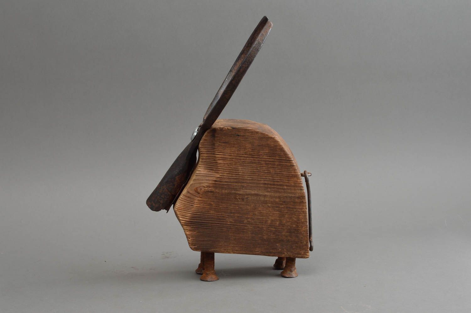 Figurine boeuf musqué en bois de pin et fonte faite main design original photo 3