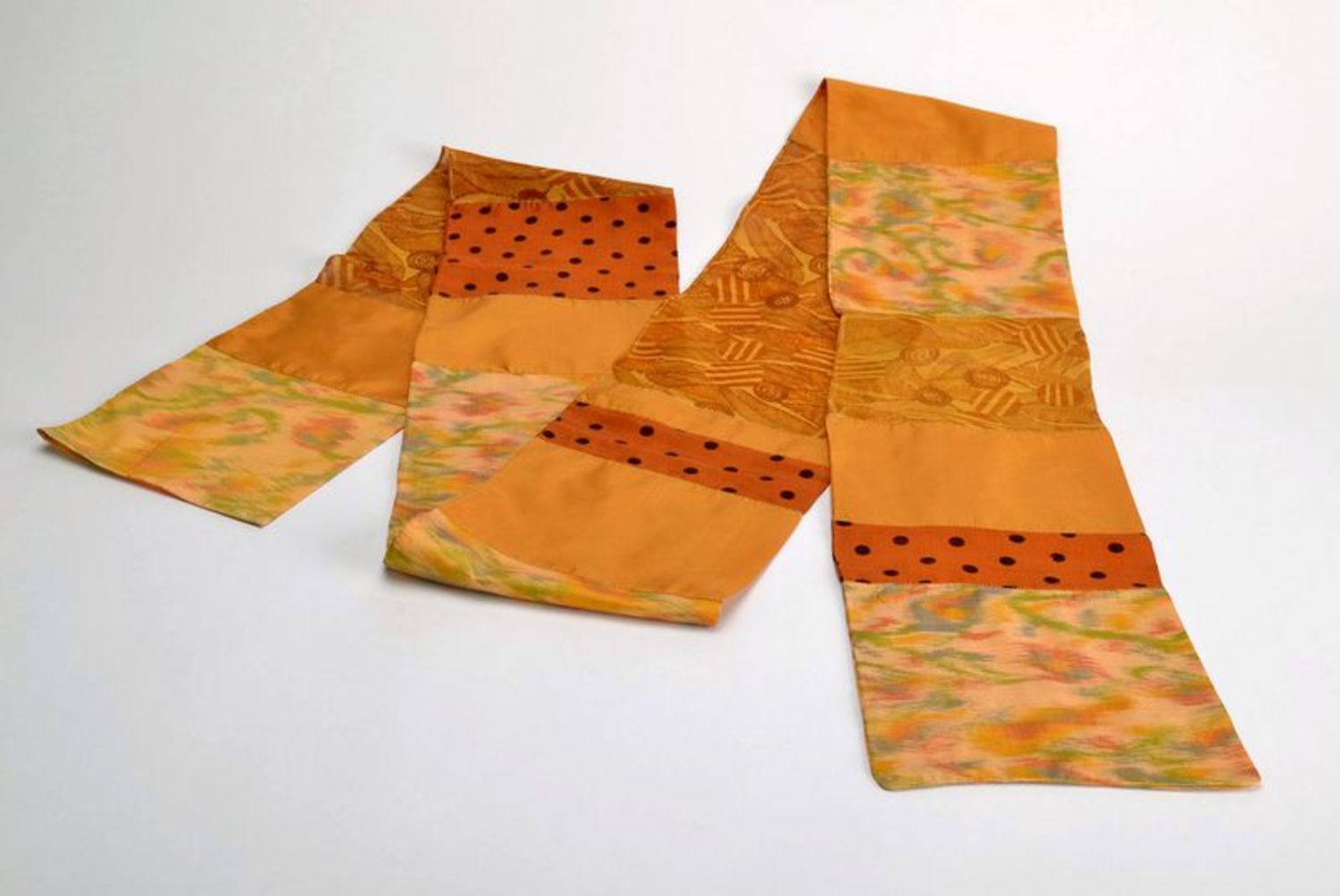 Orange Schal aus Seide foto 3