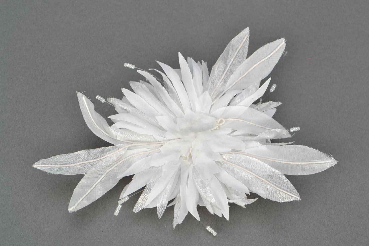 Fleur artificielle faite main pour mariage Nymphe blanche photo 5