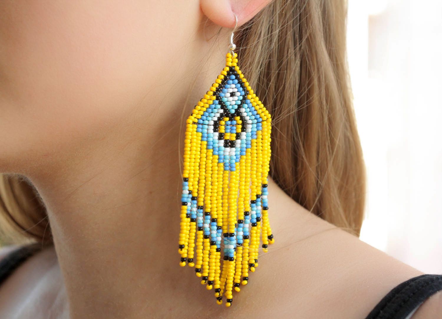 Beaded earrings with fringe photo 1