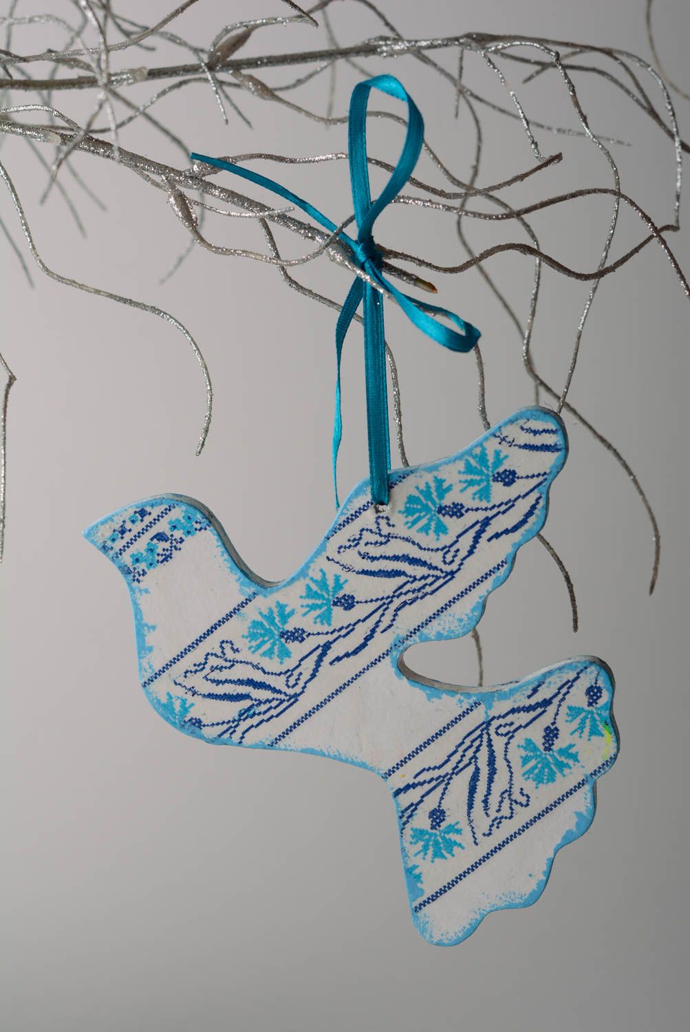 Weiß blauer Interieur Anhänger aus Furnierholz Vogel künstlerische Handarbeit foto 1