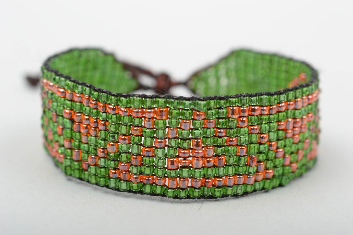 Браслет ручной работы зеленый браслет из бисера модная бижутерия красивая фото 1