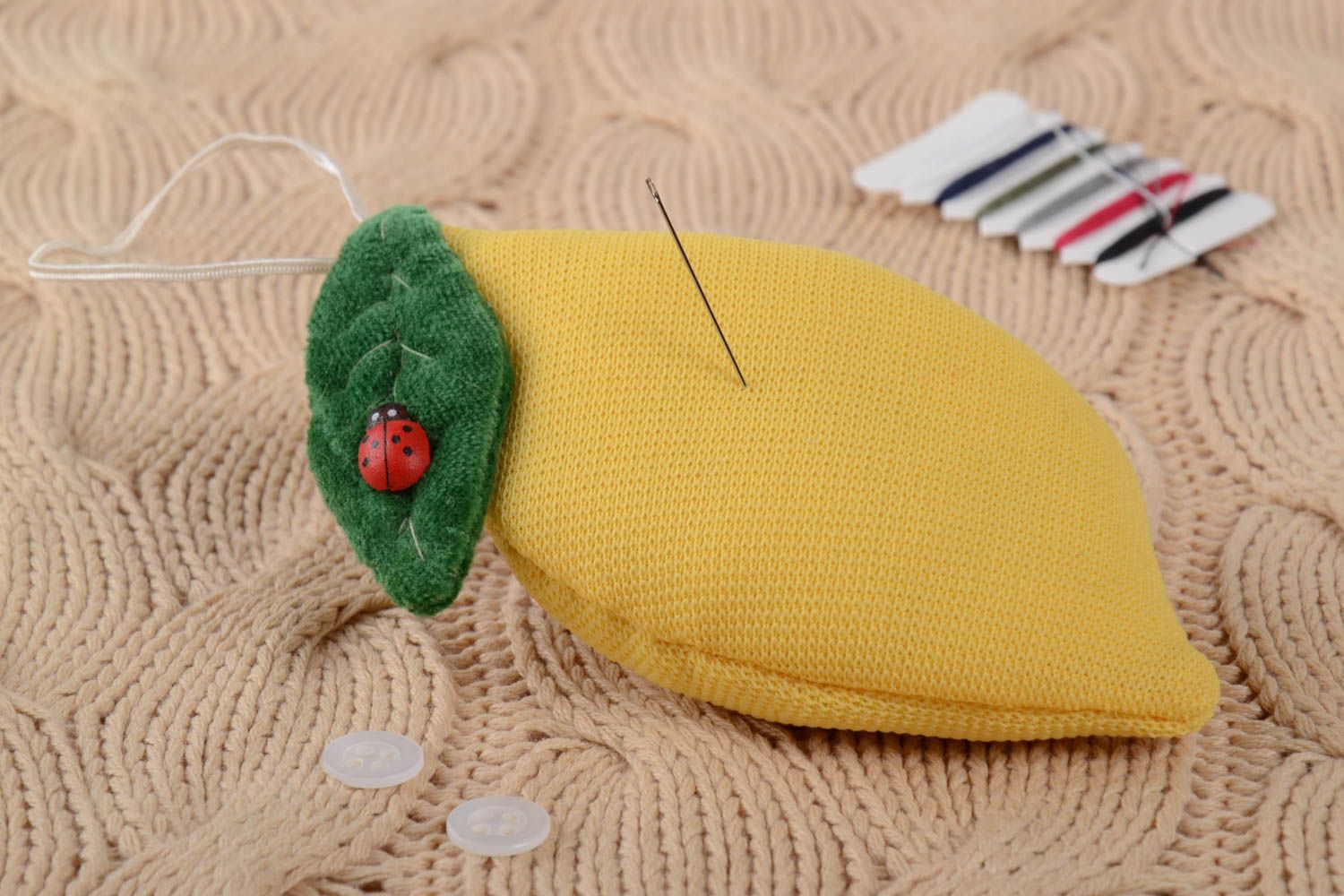 Handmade Nadelkissen Accessoire Deko Anhänger schönes Nähzubehör Zitrone foto 1