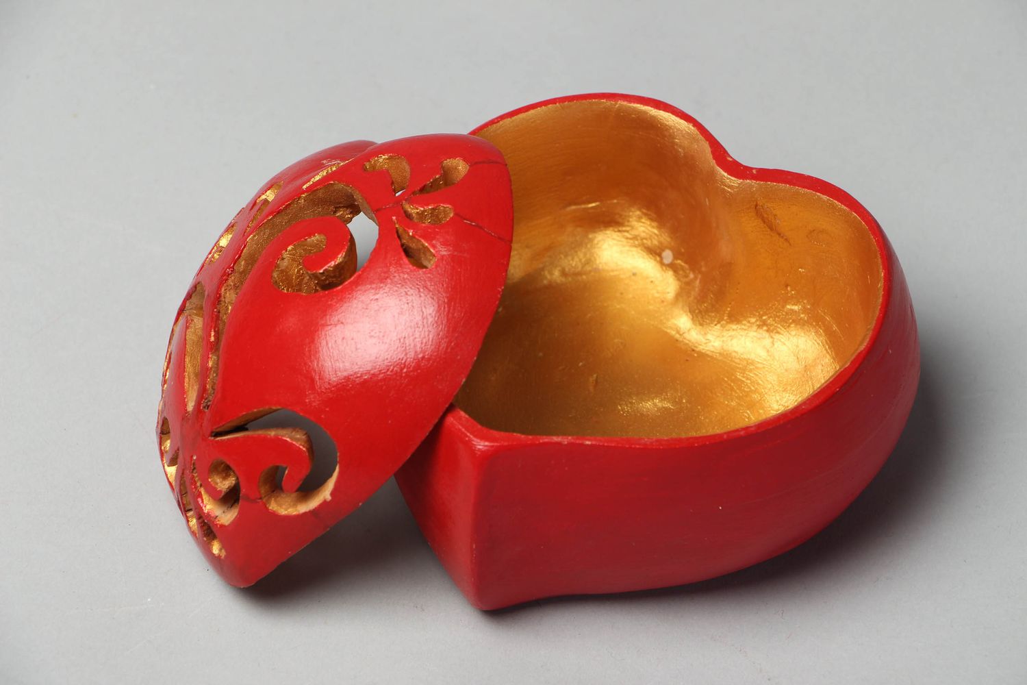 Cofanetto in ceramica fatto a mano scatola a forma di cuore regalo per donna foto 3