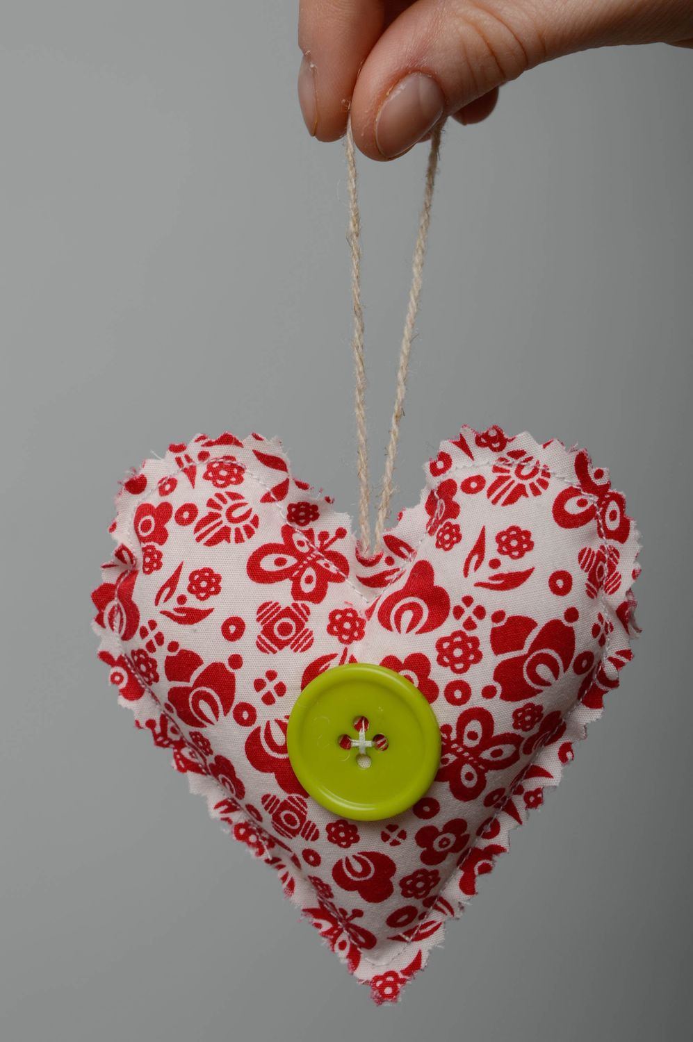 Jouet décoratif à accrocher en tissu fait main Coeur photo 3