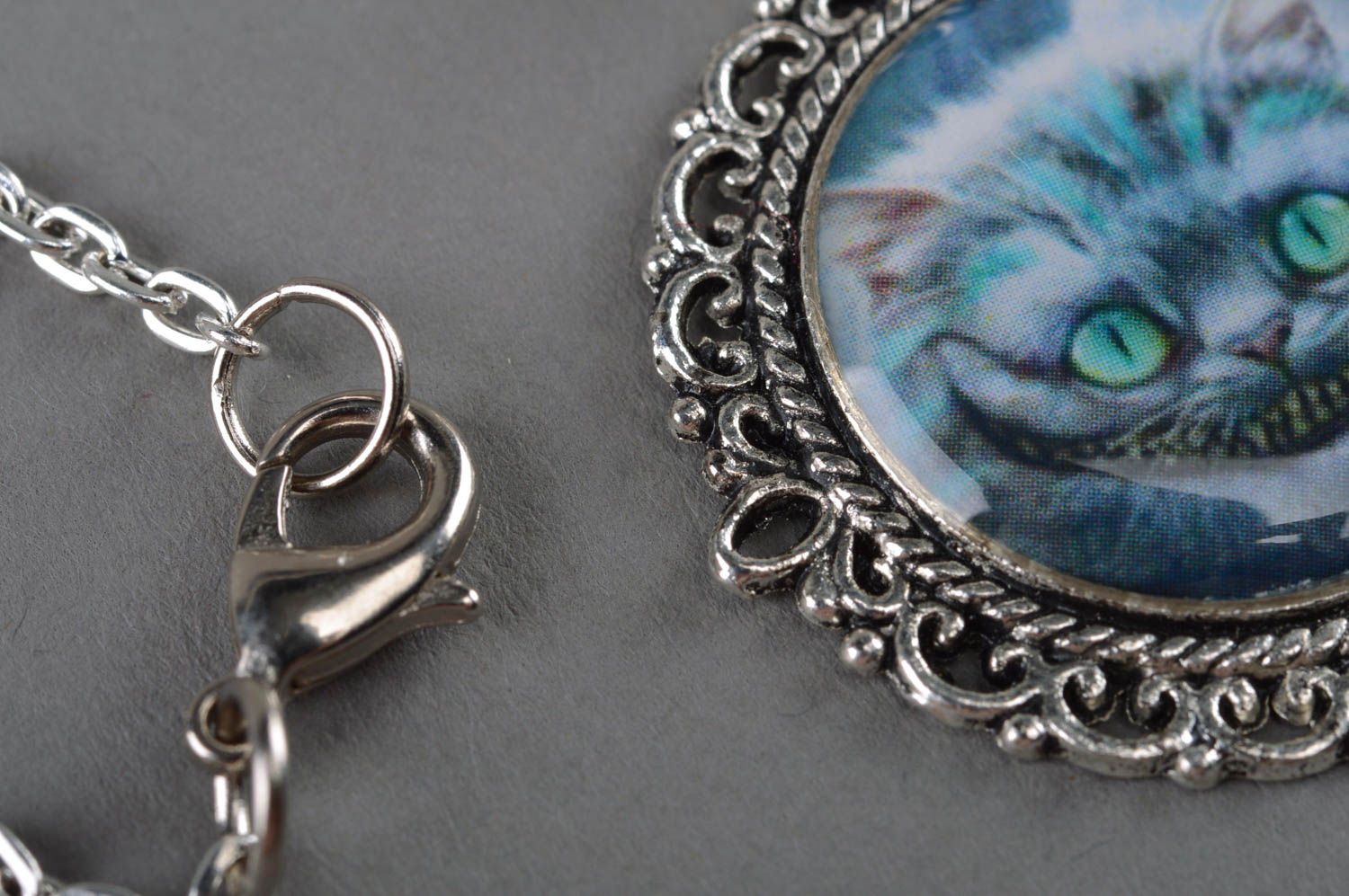 Handmade vintage round decoupage pendant with metal basis on long chain Cat photo 3
