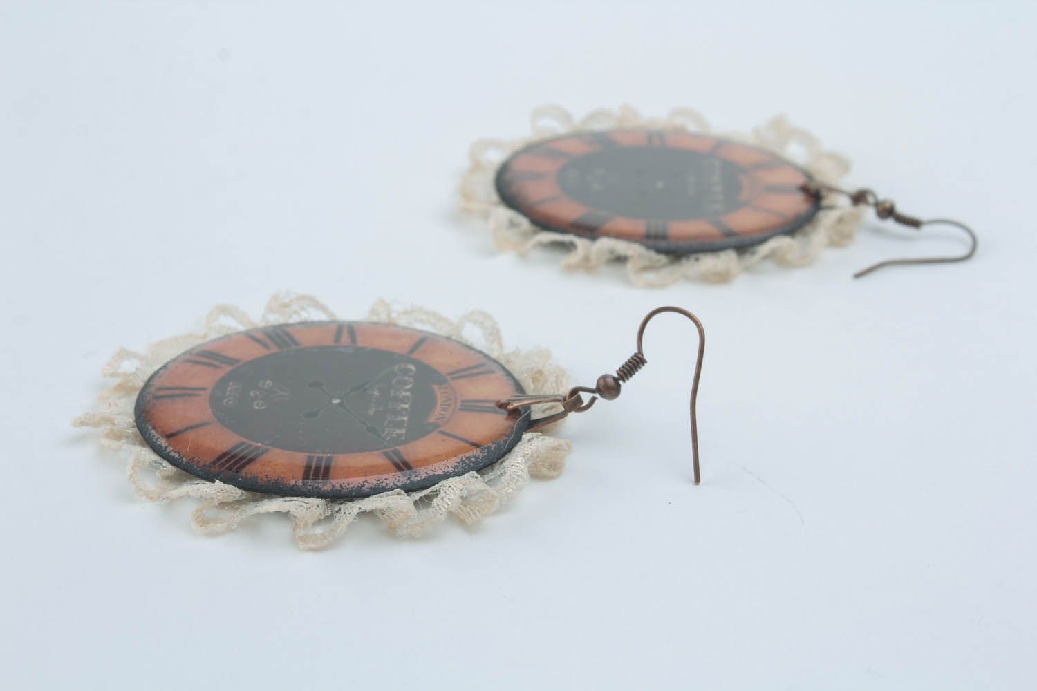 Earrings with lace photo 3