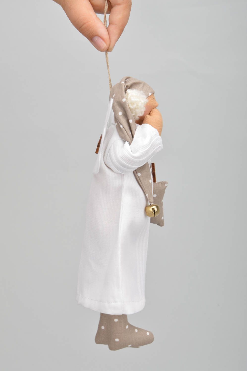 Poupée ange blanc aux ailes en tissu de coton faite main décorative à suspendre photo 2