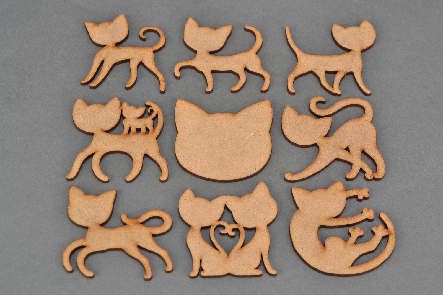 Ensemble de formes en bois brut chats  photo 6