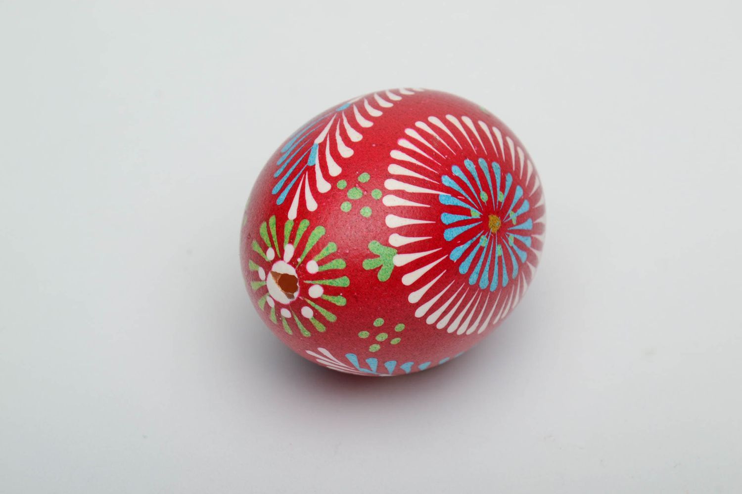 Easter egg painted using Lemkiv technique photo 4