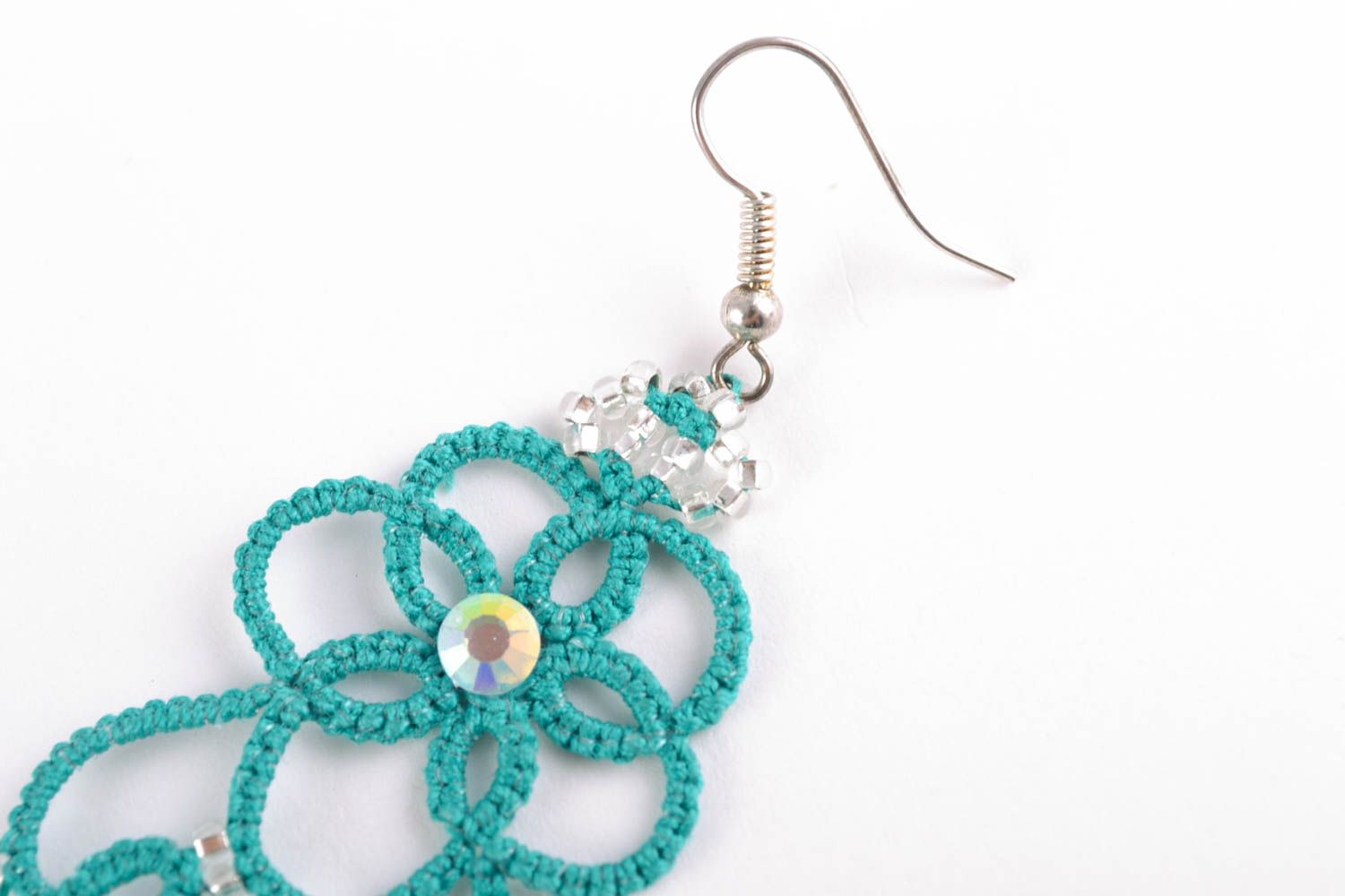 Tatting lacy earrings woven with shuttle photo 3