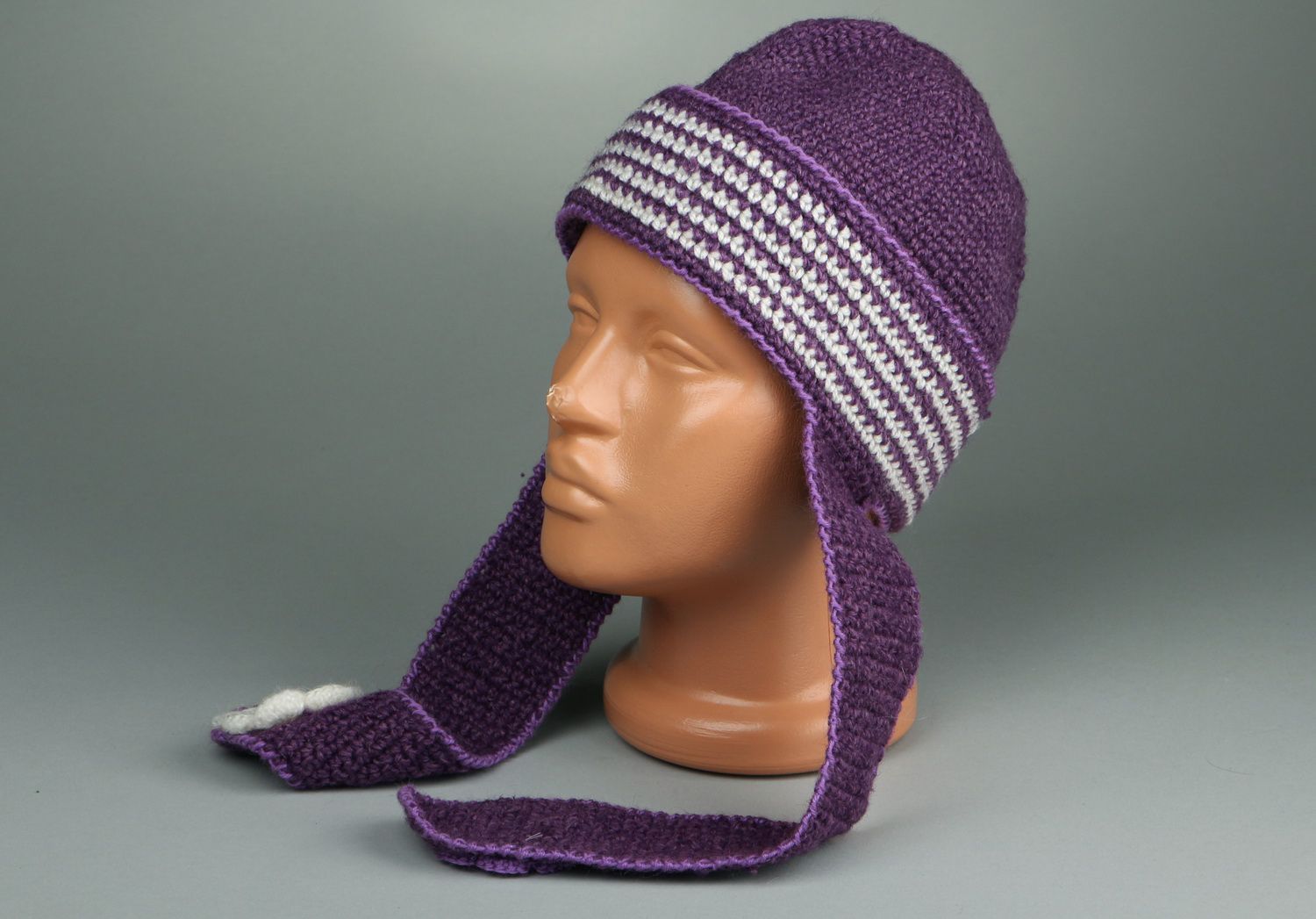 Crochet hat with ear flaps photo 1