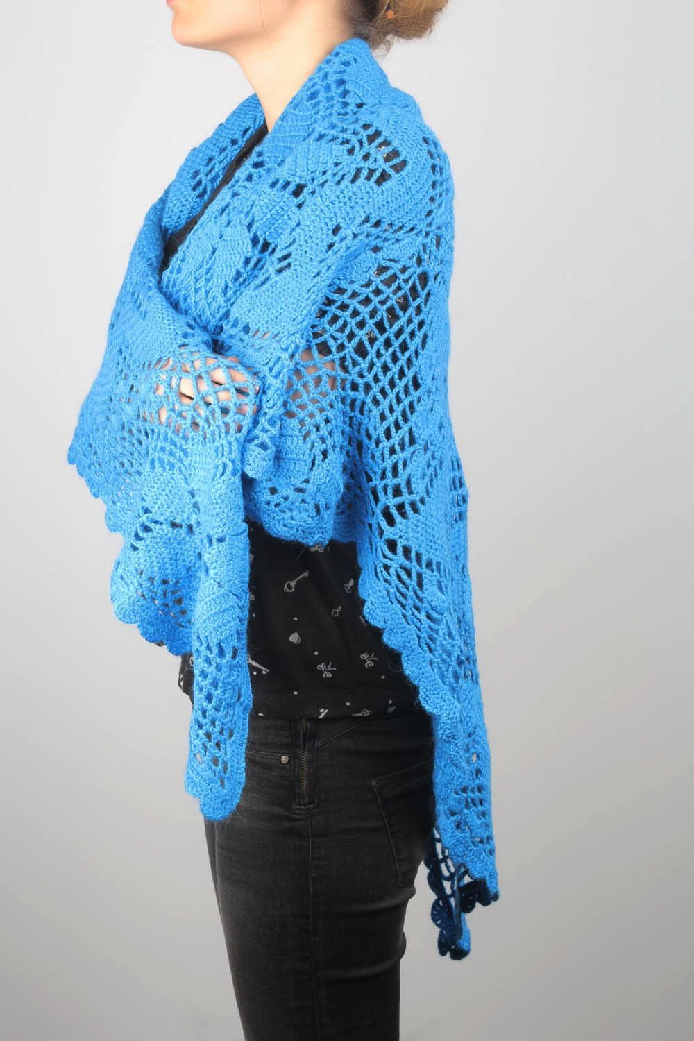 Cachecol azul de malha tricotado a mão com  fios de acrílico foto 5